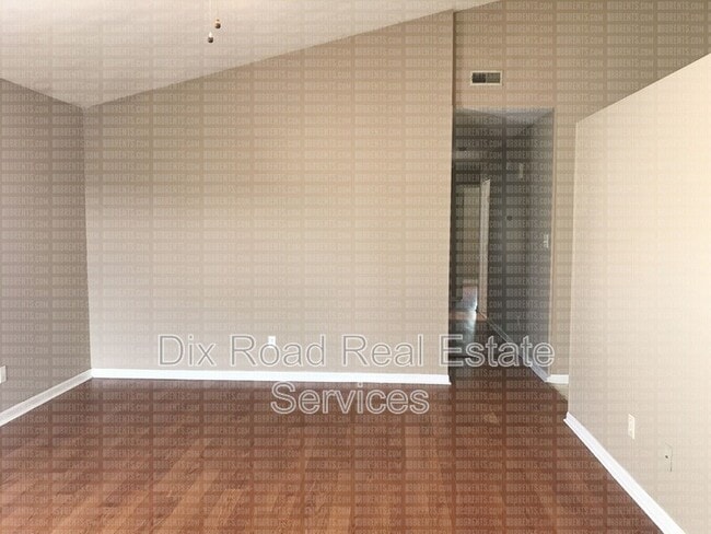 Building Photo - 966 Hathaway Dr
