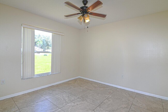 Building Photo - 2238 Mystic Ring Loop