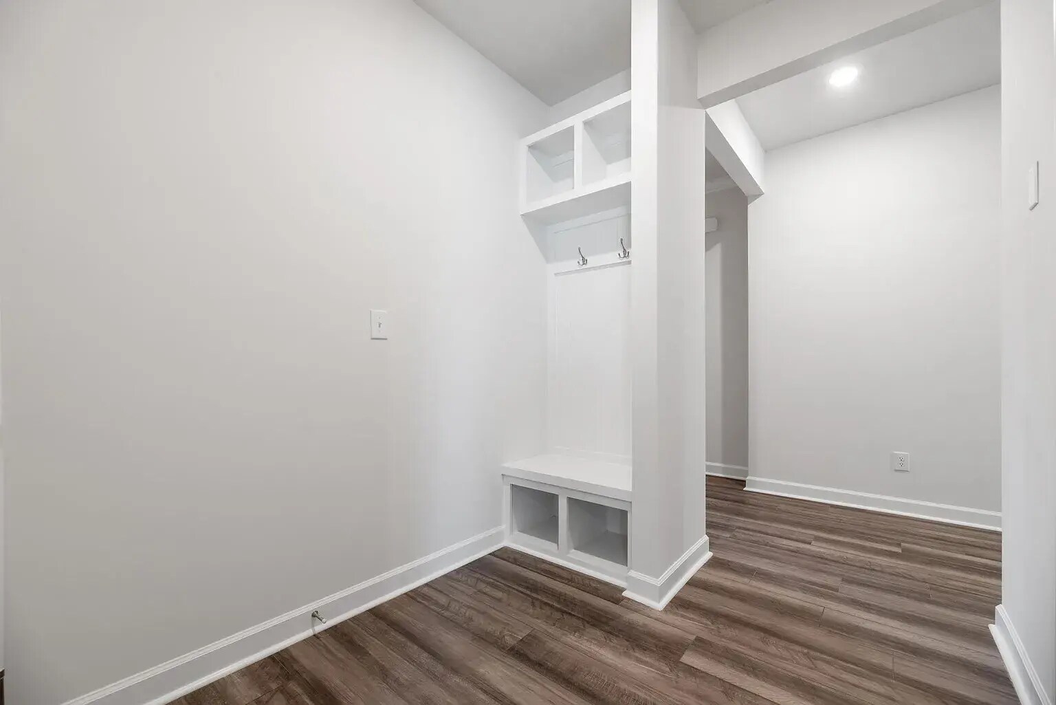 Hall/Mudroom - Garage Entrance - 912 Rachel Anne Dr