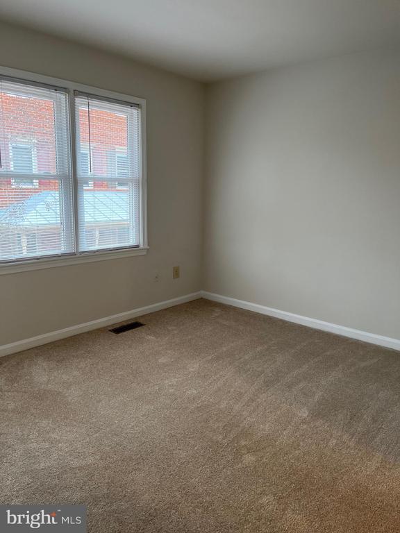 Building Photo - 1533 Oronoco St