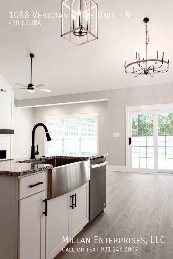 Building Photo - 1088 Veridian Dr