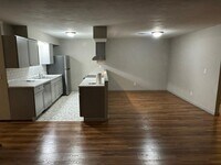 Building Photo - 1705-1709 Kimball