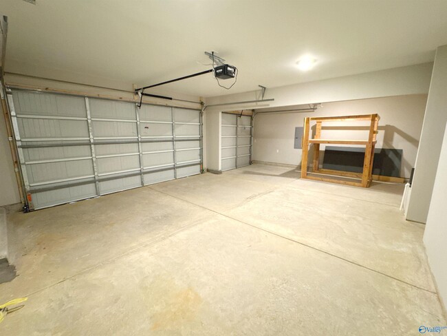 Building Photo - 228 Hibiscus Dr