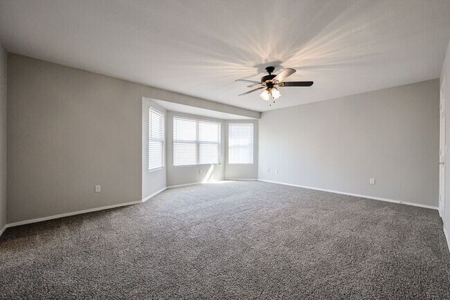 Building Photo - Introducing a stunning 4-bedroom, 2.5-bath...