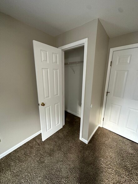 Building Photo - 49 Tappan St