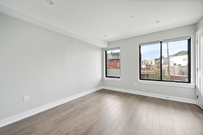 Building Photo - 3834 Baring St