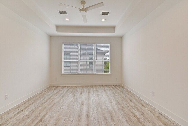 Building Photo - 2539 Judiway St