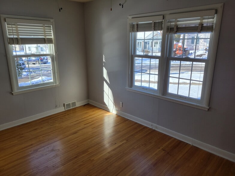 Building Photo - 1966 Rome Ave