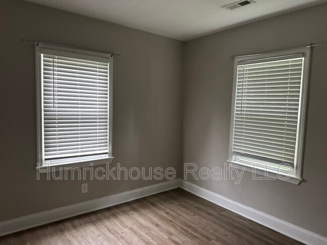 Building Photo - 3110 Wynmore Pl