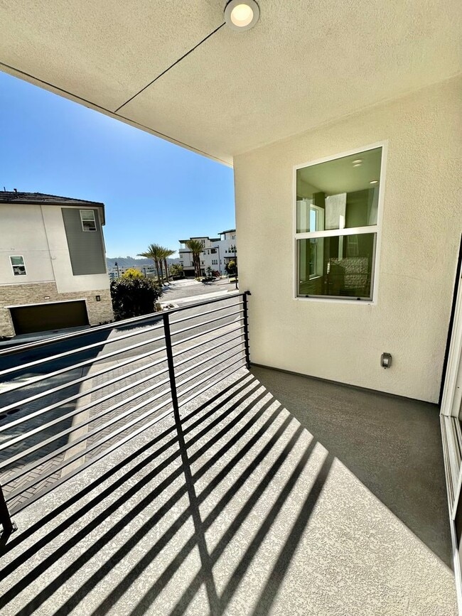Building Photo - Brand New Townhome Overlooking Mission Valley