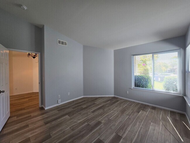 Building Photo - Charming Single Story Home in Mission Grove