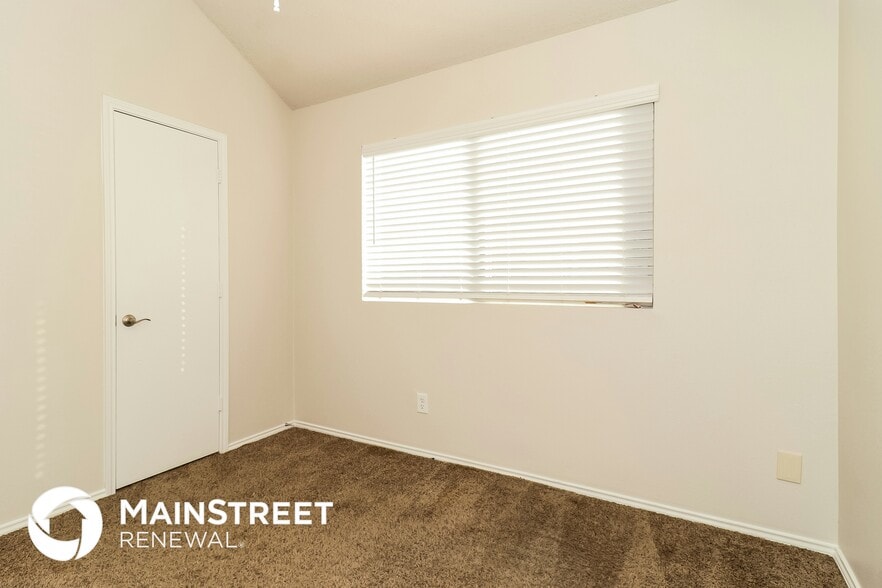 Building Photo - 7701 Amsterdam Ln