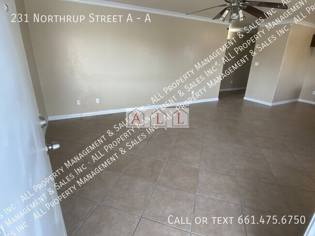 Building Photo - 231 Northrup St