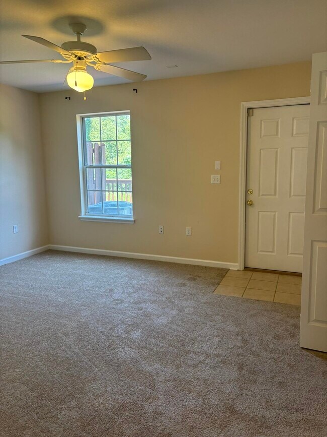 Building Photo - 4434 Gearhart Rd
