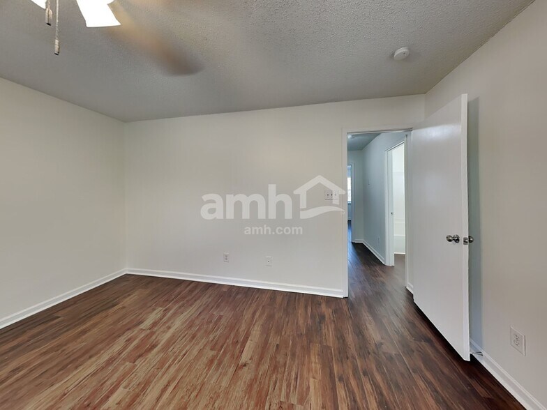 Building Photo - 3413 Braefield Dr