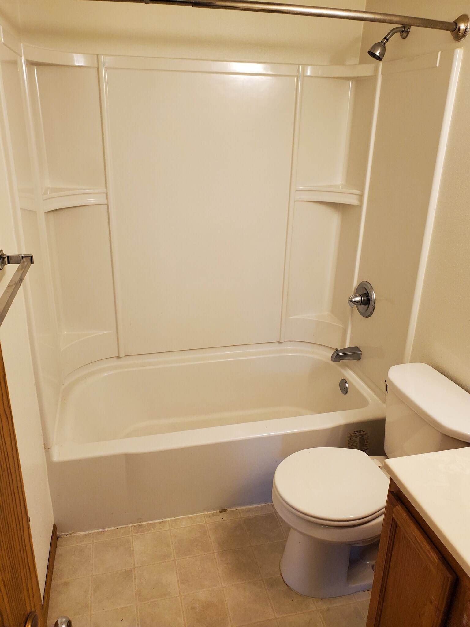 Building Photo - 2310 Radtke Ave