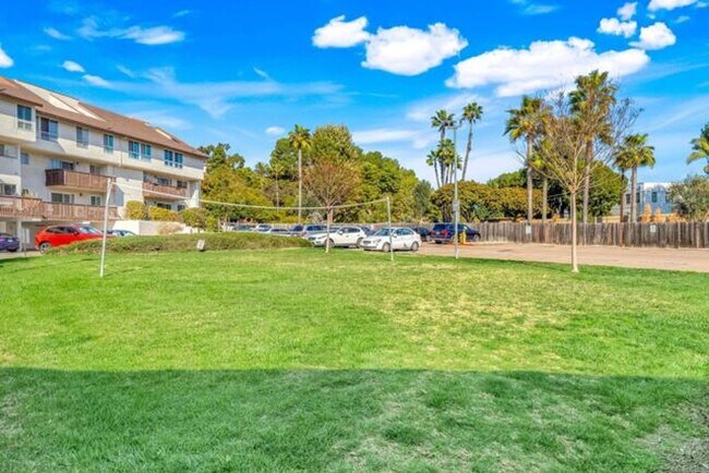 Building Photo - Beautiful 2 Bed/2 Bath Condo for Rent in Mission Verde!