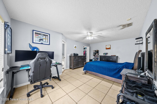 Building Photo - 831 Koln Ct NW