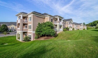 Building Photo - Greenwood Cove Apartment Homes