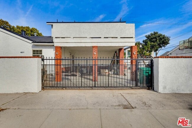 Building Photo - 2200 Easy Ave