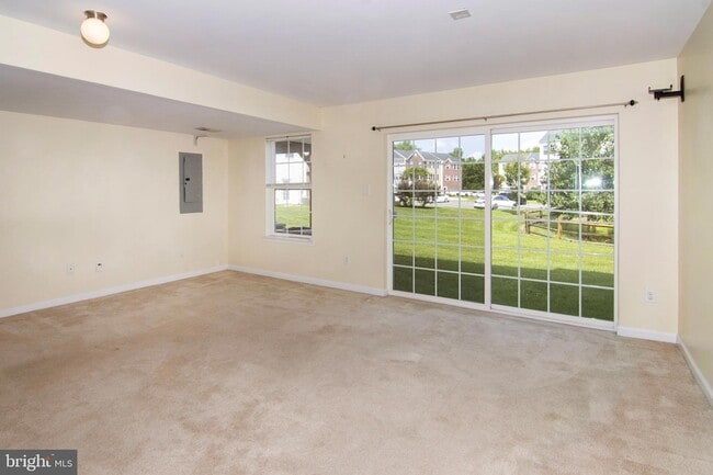 Building Photo - 517 Boxwood Ln