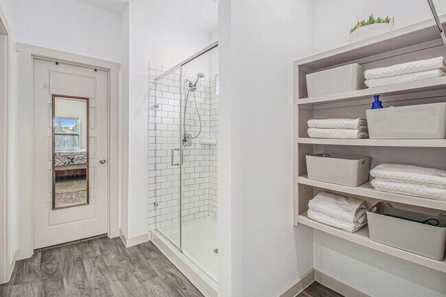 Building Photo - 1823 William Scott St