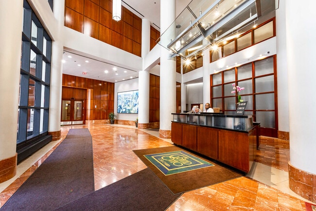 Building Photo - 211 E Ohio St