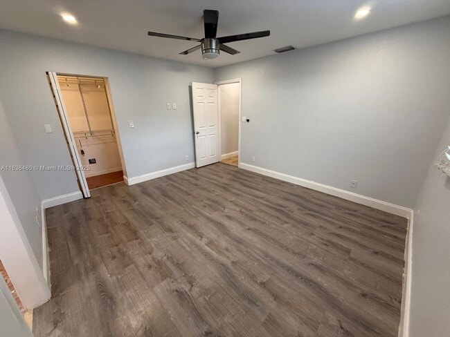 Building Photo - 4281 NW 35th Terrace