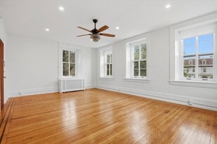 Building Photo - 420 Lyceum Ave