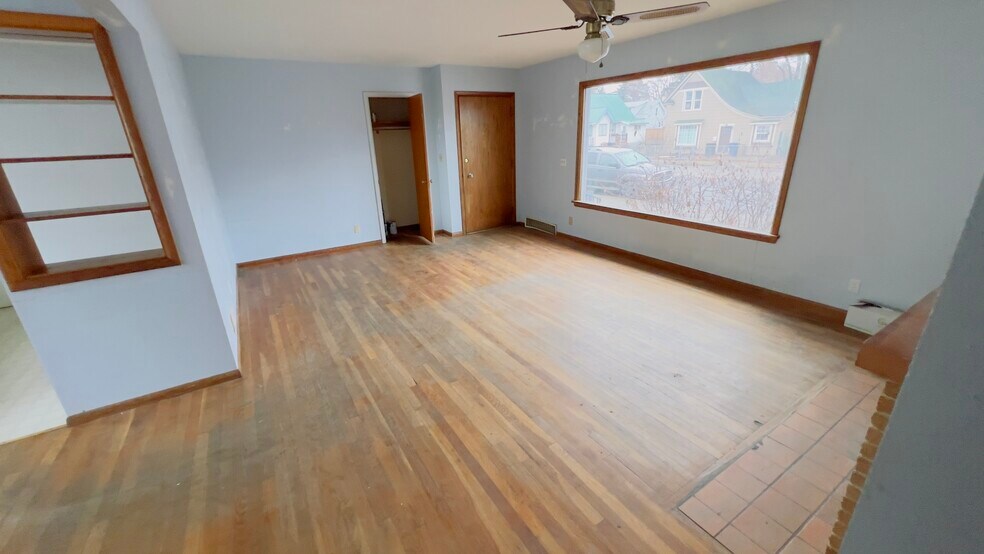 Living Room - 2020 N Howard St