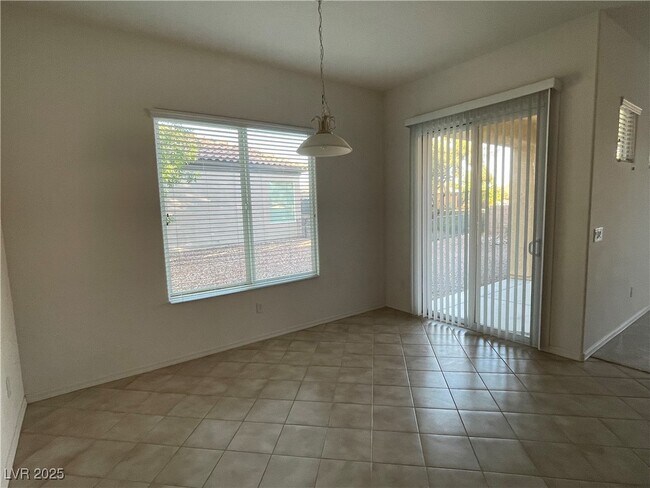 Building Photo - 2049 Powder Springs St