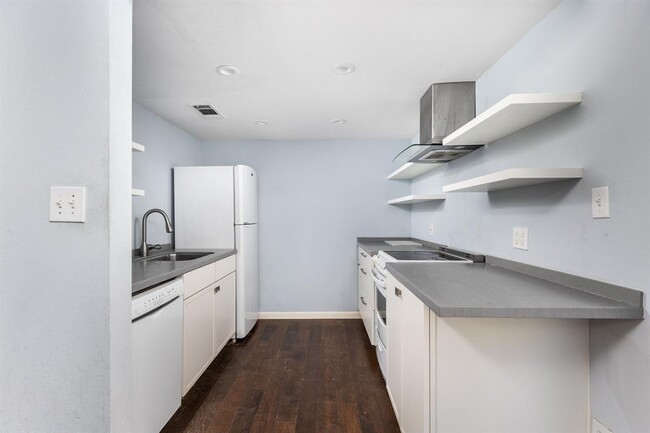Building Photo - 812 Winflo Dr