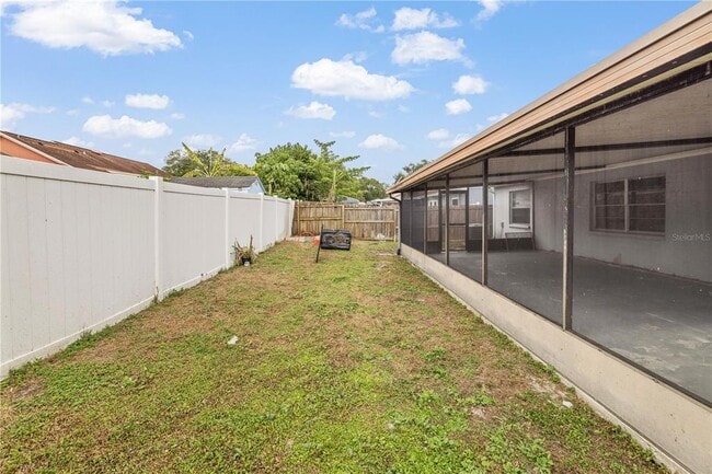 Building Photo - 8312 Clermont St