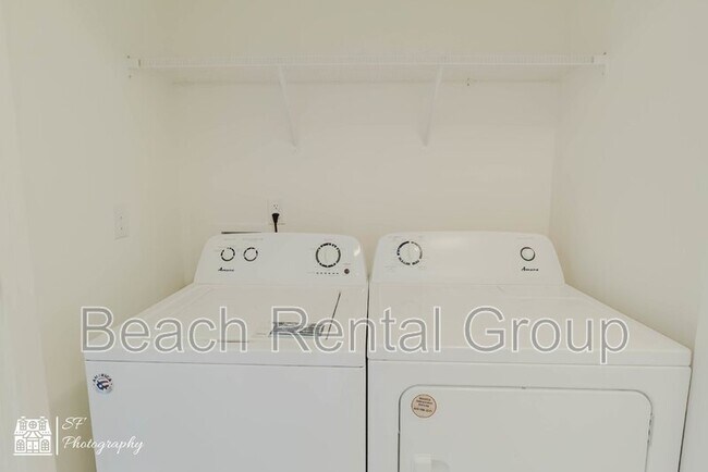 Building Photo - 109 Oxfordshire St