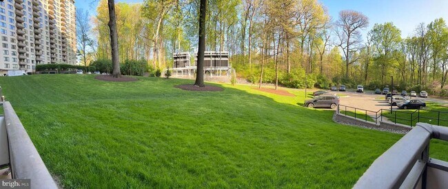 Building Photo - 5225 Pooks Hill Rd