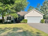 Building Photo - 305 Woodgreen Dr