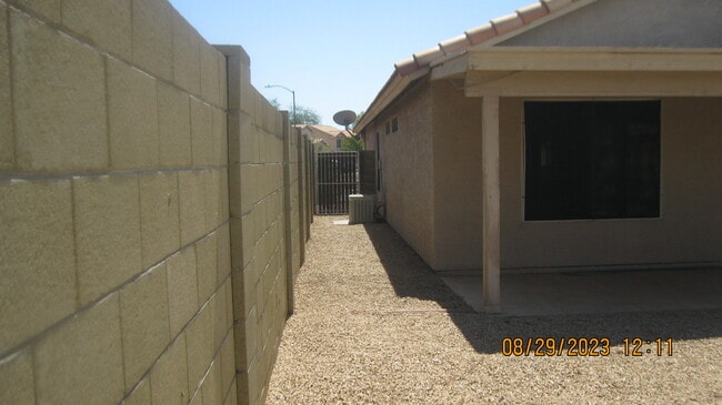 Building Photo - 7726 W Ocotillo Rd
