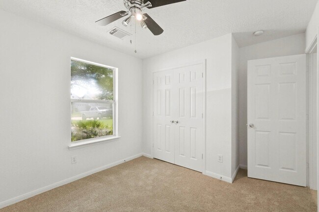 Building Photo - 3646 Fuller Bluff Dr