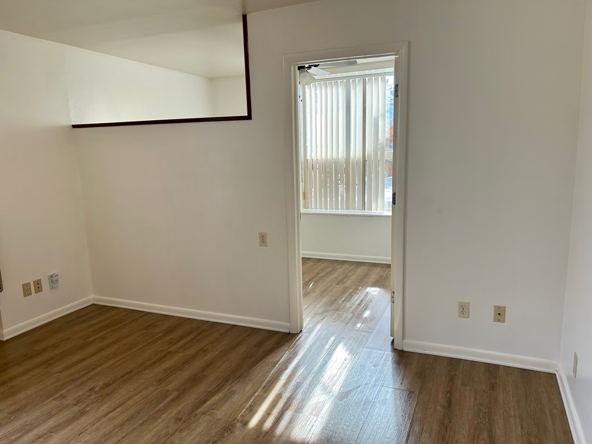 Building Photo - 454 S 500 E