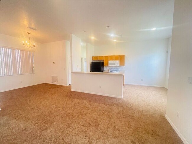 Building Photo - Tuscany Preserve-446 Caraway dr Poinciana, FL 34759