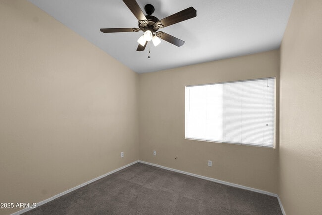 Building Photo - 16216 S Pine St