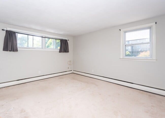 Building Photo - 56 Rosewood Dr