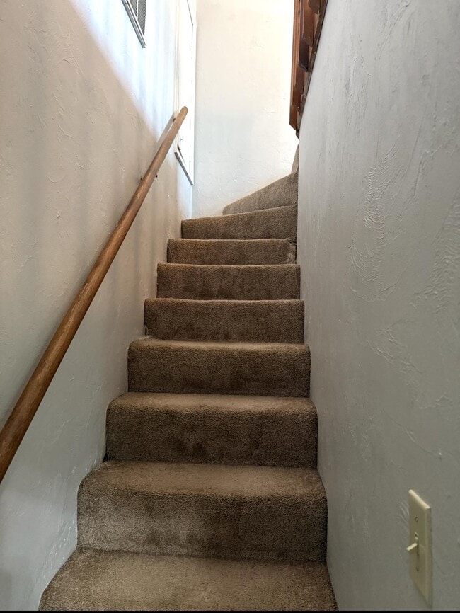 Building Photo - 2928 Woodrich Dr