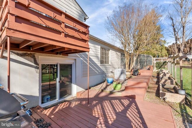 Building Photo - 9711 Cinnamon Creek Dr