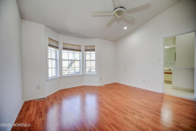 Building Photo - 214 Paddington Ct