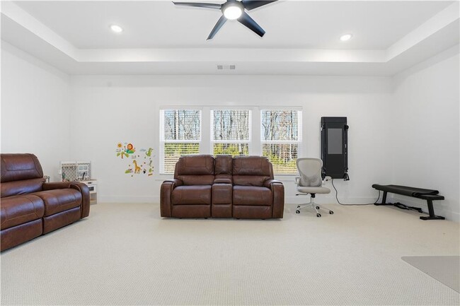 Building Photo - 415 Oakleigh Ave