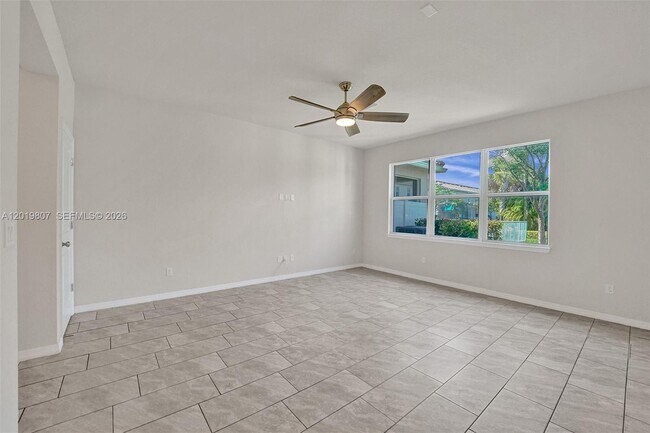 Building Photo - 4764 Eucalyptus Dr