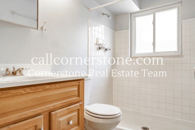 Building Photo - 4919 Sonata Dr