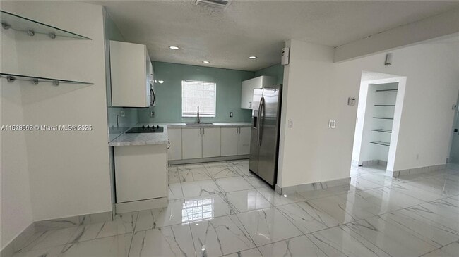 Building Photo - 13060 SW 262nd Terrace