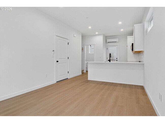 Building Photo - 4055 SW McKinley St